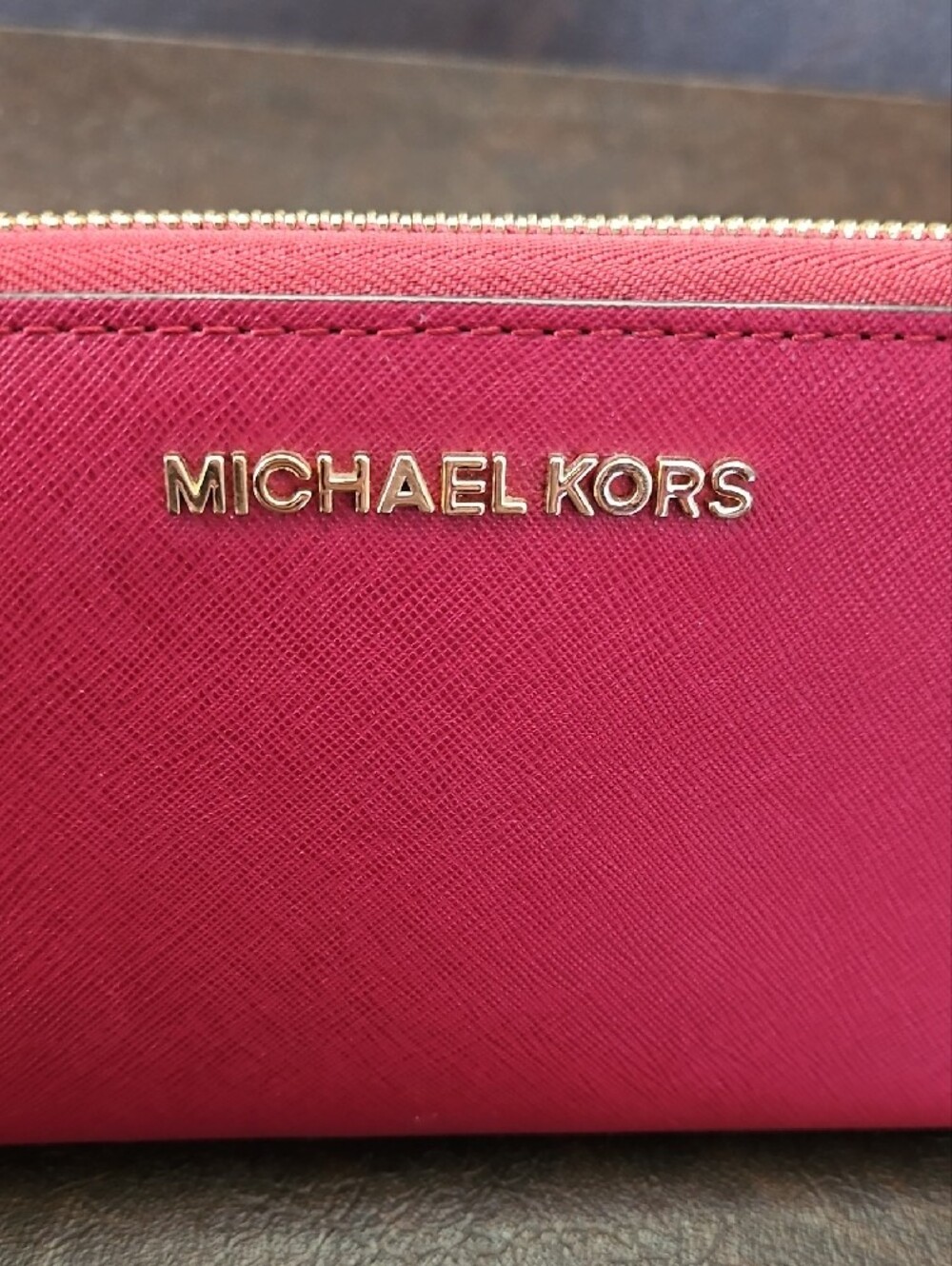 Michael Kors Mulberry Jet Set Zip-Around Leather Wallet - Picture 3 of 9